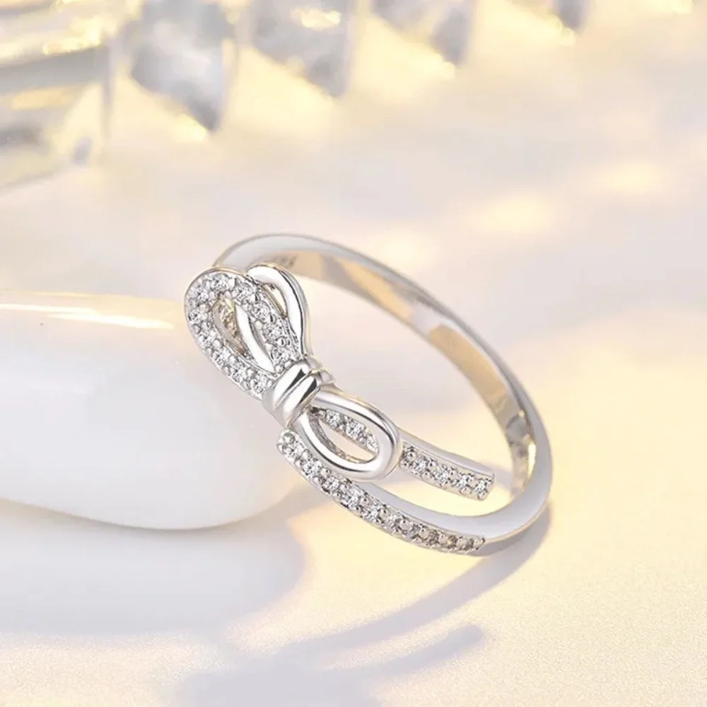 *XYLIA* Silver x Rhinestone Bow Fashion Ring